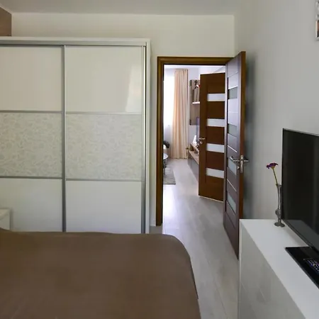 Park Apartment